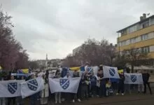 Ilijaška omladina pokazala srce: Defile srednjoškolaca u čast velike pobjede BiH