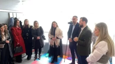 Vlada Kantona Sarajevo podržala otvaranje Edukativnog kabineta „Zagrljaj“ u Srebrenici: Osigurana stručna pomoć za djecu i roditelje