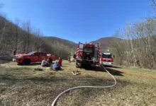 U Solakovićima ugašen požar: Zahvaćeno nisko rastinje i šuma