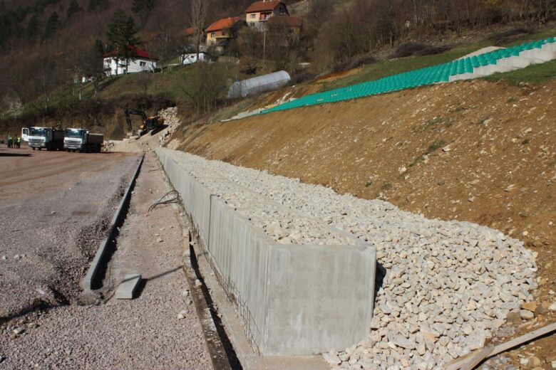 Stadion NK Vareš dobija novo lice: Radovi u završnoj fazi u Vareš Majdanu