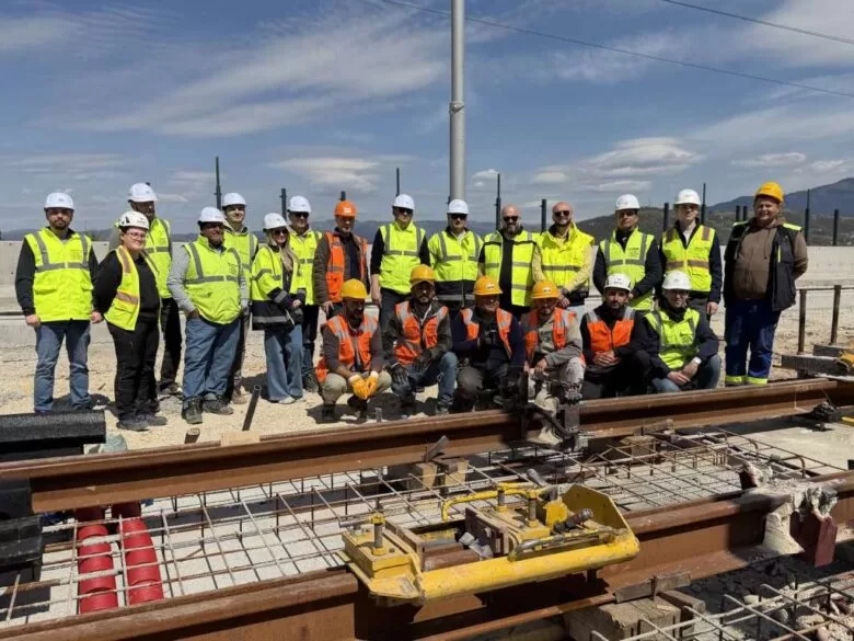 Spojene šine od Ilidže do Hrasnice, tramvaj na toj liniji saobraća od ljeta