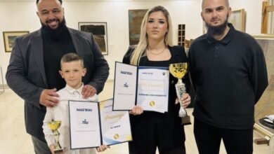 Izbor sportiste ZE-DO kantona: Dženana Sulejmanović i Ali Nukić ponosno ispred Taekwondo Kolektiva Bosne Rudar