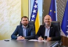 Ministar Delić i generalni sekretar Crvenog križa FBiH Tučić potpisali ugovor: Osigurano zapošljavanje novih 19 gerontodomaćica u Federaciji BiH