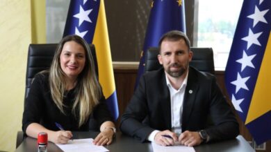 Ministar Delić potpisao ugovore sa sigurnim kućama: Za zaštitu žrtava nasilja osigurano 1,1 milion KM