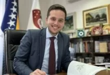 Kanton Sarajevo četvrtu godinu zaredom osigurava besplatne uloške za učenice – i priprema proširenje mjere na osnovne škole