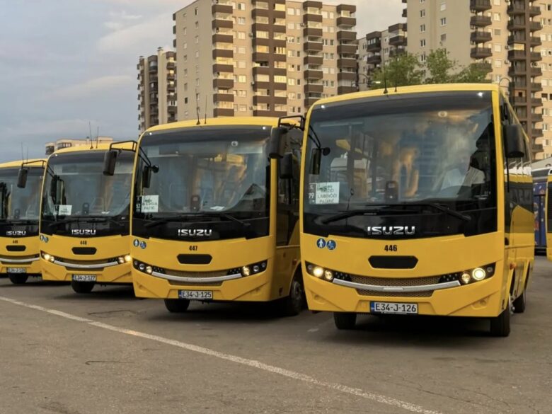 Ministar Šteta: Od jutros 10 novih minibusa je počelo saobraćati ulicama Kantona Sarajevo