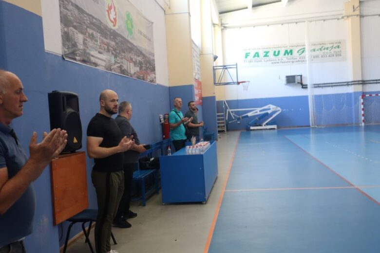 Počeo 30. jubilarni Memorijalni turnir u futsalu „Azmir Halilović“
