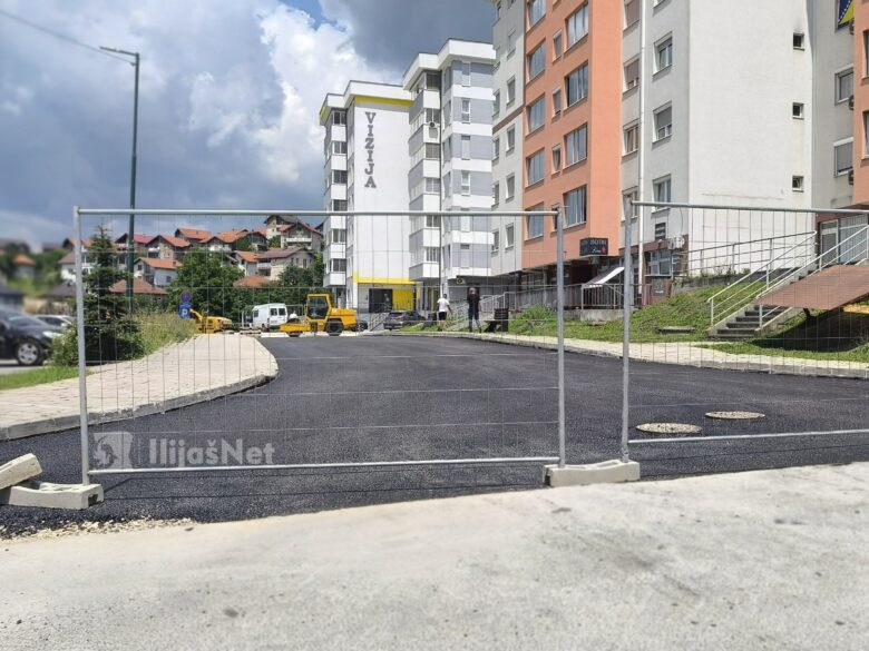 Na Banovcu završen prvi sloj asfalta, sutra polaganje završnog sloja