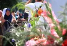 Zajednički ispraćaj žrtava genocida u Srebrenici 9. jula u Visokom, ispraćaj kolone i kroz Ilijaš