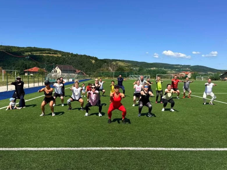 Ilijaški dani 2026: Prvi fitness trening na Gradskom stadionu sa Lejlom Šebić oduševio učesnike