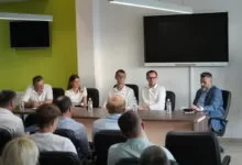 U Ilijašu održana panel-diskusija „Genocid u Srebrenici u umjetnosti i književnosti