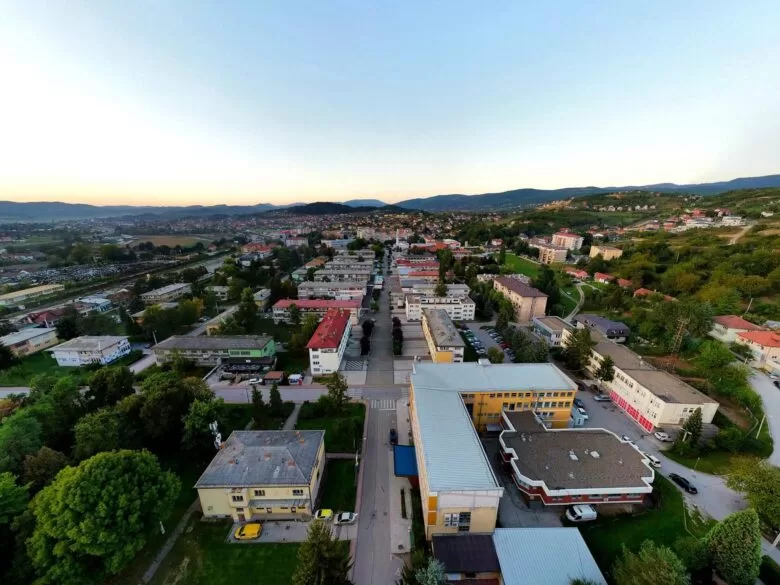 Koordinacija boračkih udruženja zahvalila načelniku i organizatorima na otkazivanju koncerta Dženana Lončarevića