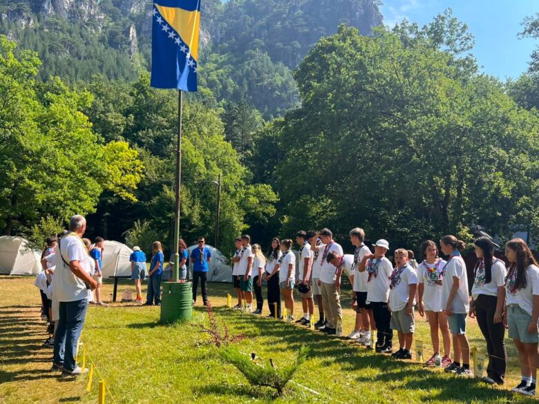 Izviđači Odreda „Bosna“ Ilijaš uspješno završili Earth Tribe kamp na Boračkom jezeru