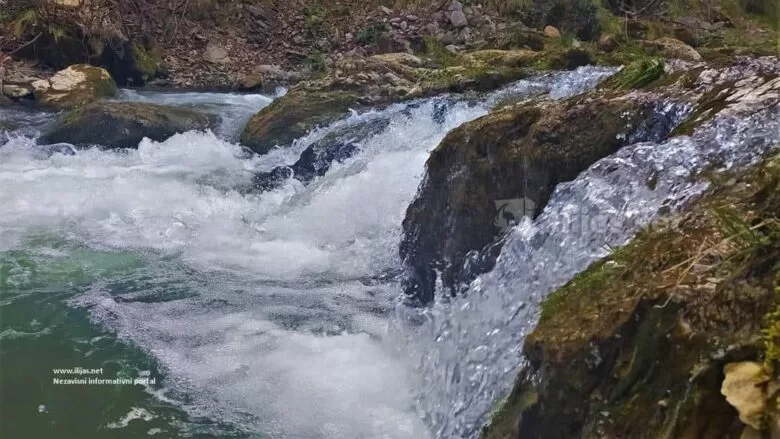 Uprkos visokim temperaturama, vodosnabdijevanje u Ilijašu stabilno