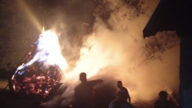 Požar u Solakovićima kod Ilijaša: Izgorjeli sijeno i pomoćni objekat