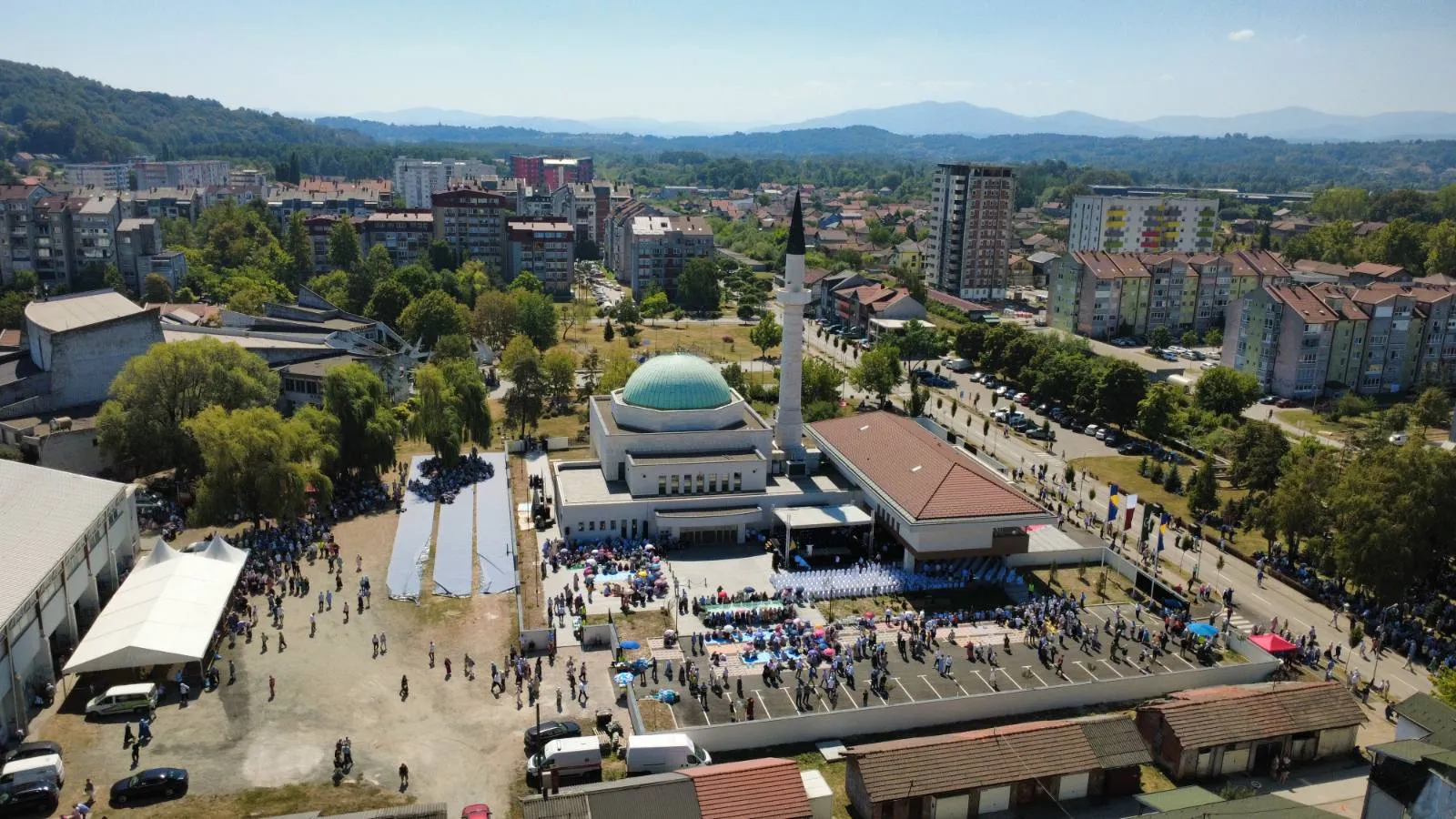 U prisustvu velikog broja vjernika: Svečano otvoren Islamski centar u Lukavcu