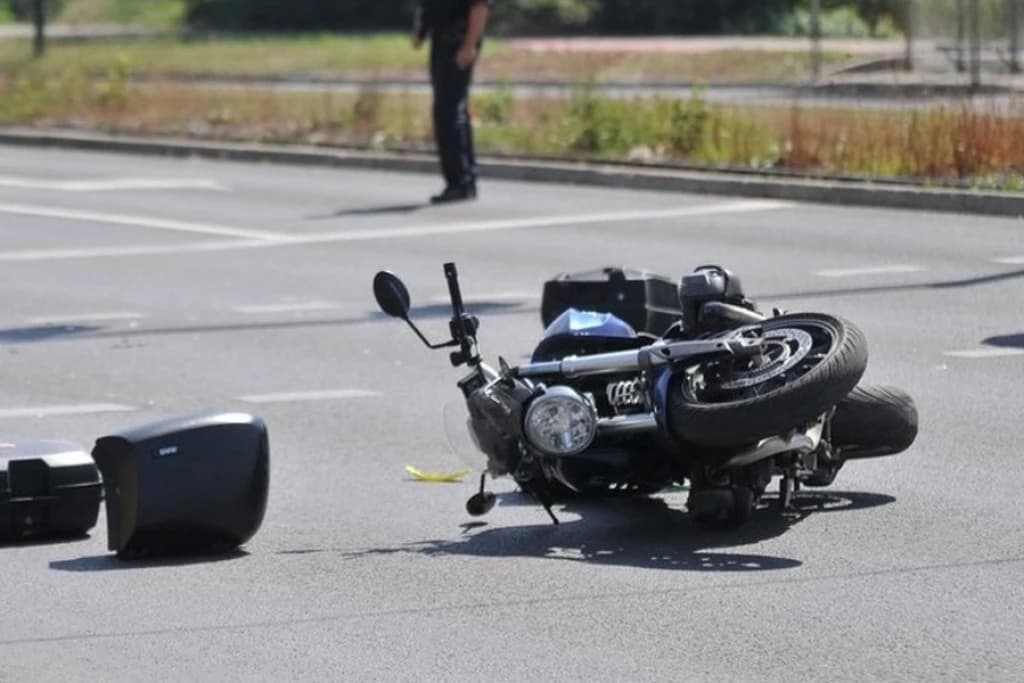 Saobraćajna nesreća u Vogošći: Motociklista prebačen u KCUS