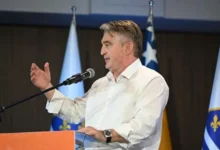 Komšić: Dirnu li u Memorijalni centar Srebrenica, sve probosanske stranke da kažu da neće praviti vlast s Dodikom