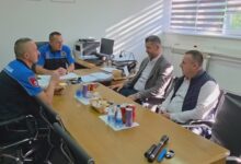 Općina Ilijaš nabavila 100 baterijskih lampi za policijske službenike