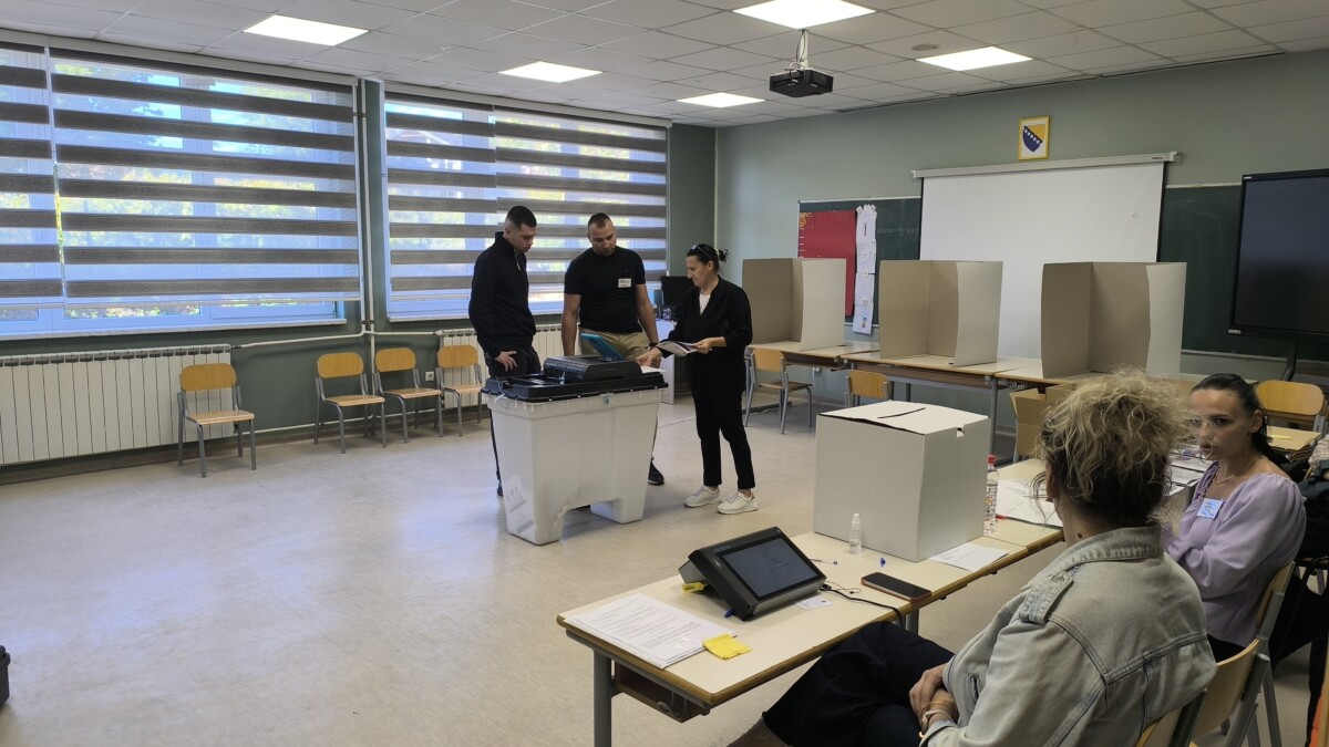 Izborni dan u Ilijašu protiče mirno, zabilježeno nekoliko intervencija