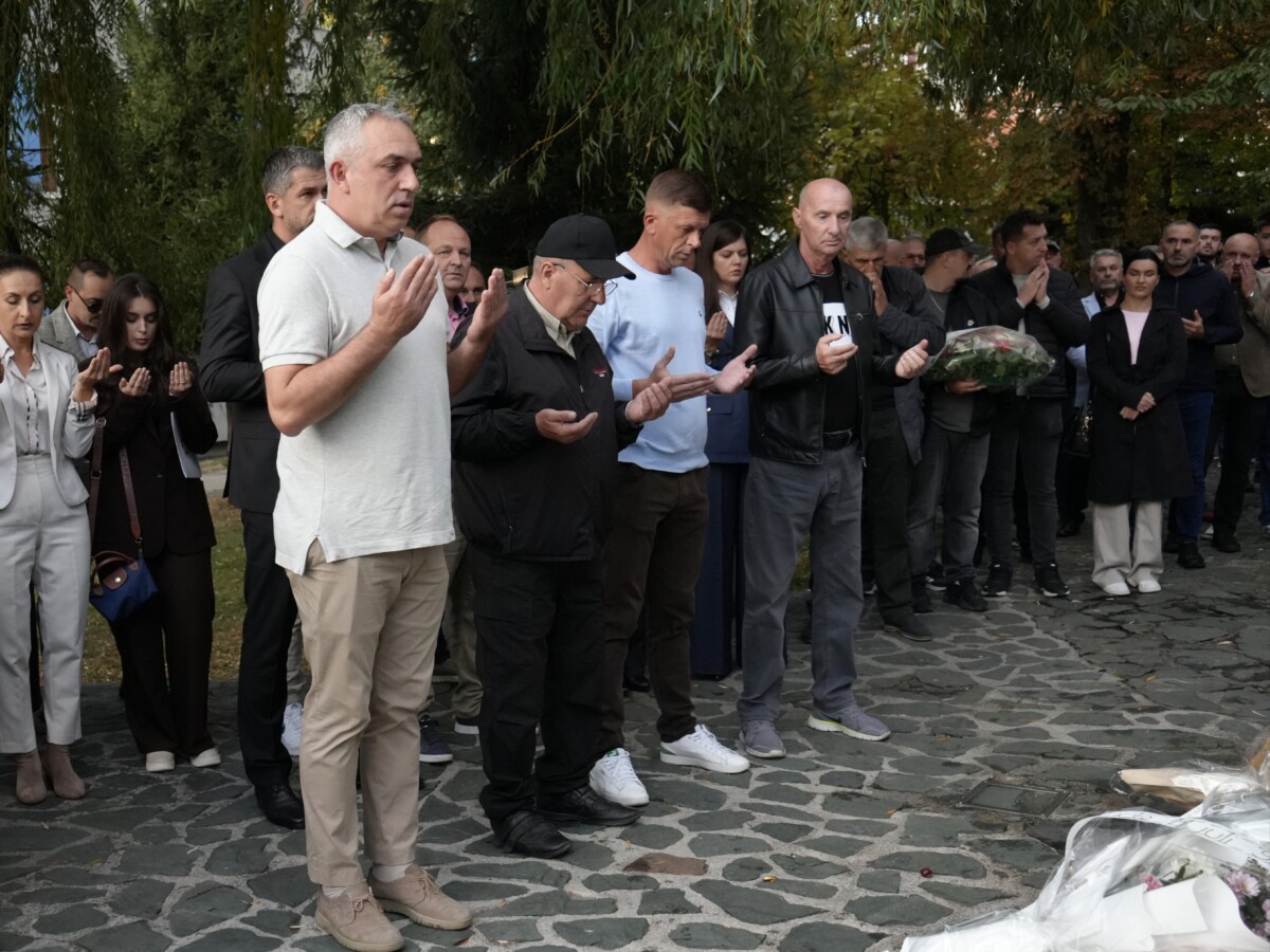 Delegacija Udruženja „Preživjeli genocida 11. juli ‘95“ odala počast majoru Hašimu Spahiću