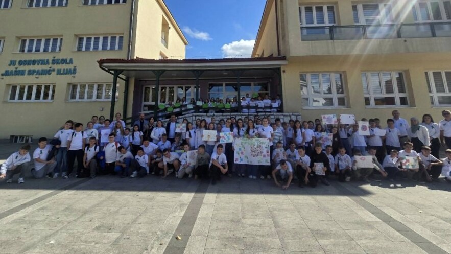 Učenici i nastavnici zajedničkom šetnjom obilježili Svjetski dan mentalnog zdravlja
