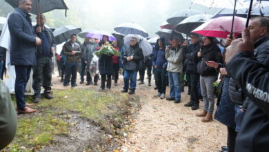Na Moševićkom brdu obilježena 32. godišnjica pogibije heroja Hašima Spahića i Šemse Baručije