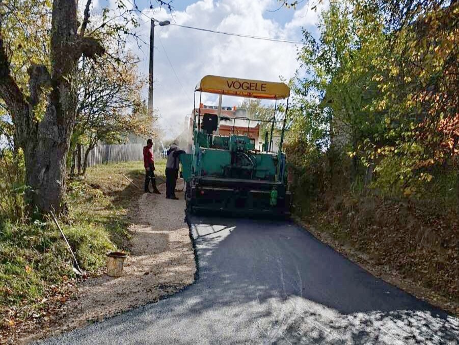 MZ Gajevi: Nastavljeno asfaltiranje puteva, slijede novi vodovodni radovi i proširenje rasvjete